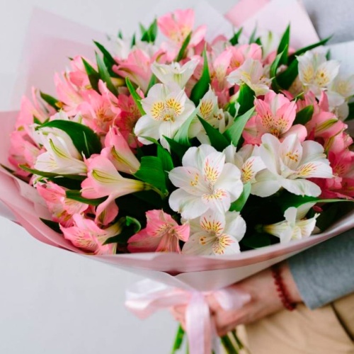 Букет из Альстромерии