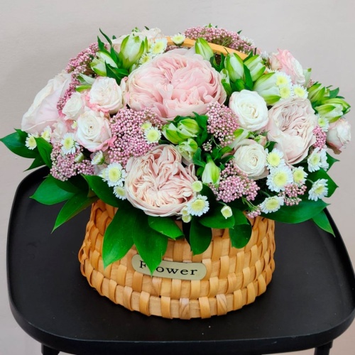 Корзина с цветами Микс