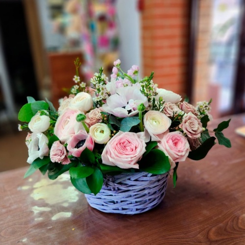 Корзина с цветами Микс