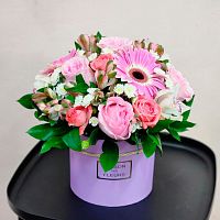 Цветы в шляпной коробке