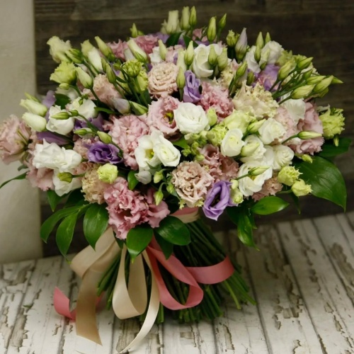 Букет из Эустомы Микс