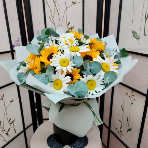 Авторский букет с Подсолнухами