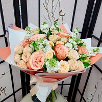 Авторский букет с Кахалой