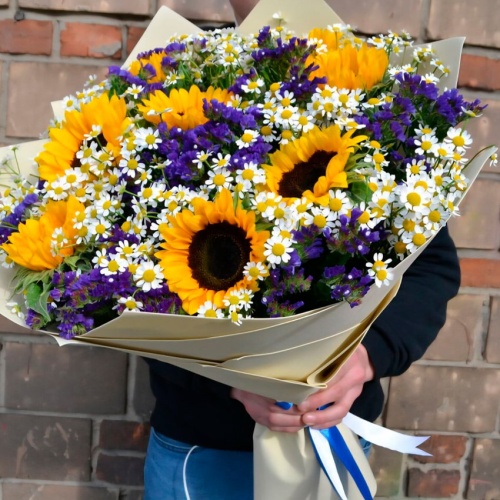 Авторский букет с Подсолнухами
