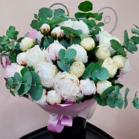 Букет Белые Пионы