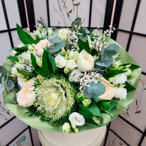 Авторский букет с Ранункулюсом и Брассикой Авторский букет с Ранункулюсом и Брассикой