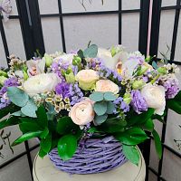 Корзина с цветами Макс