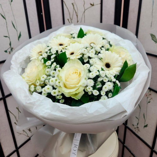 Авторский букет из розы Эквадор и Герминии фото 4